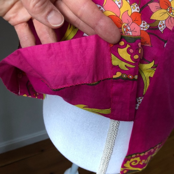 Vintage 70s Mod Floral Pucci Blouse - Picture 6 of 9